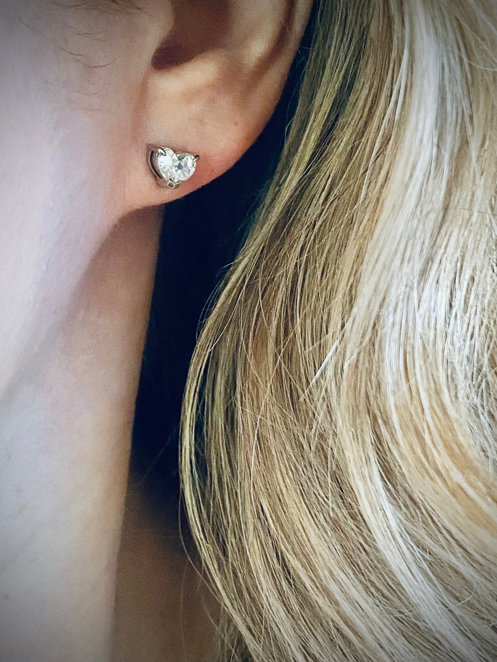Sold Out ~ Heart Earrings | 18K White Gold